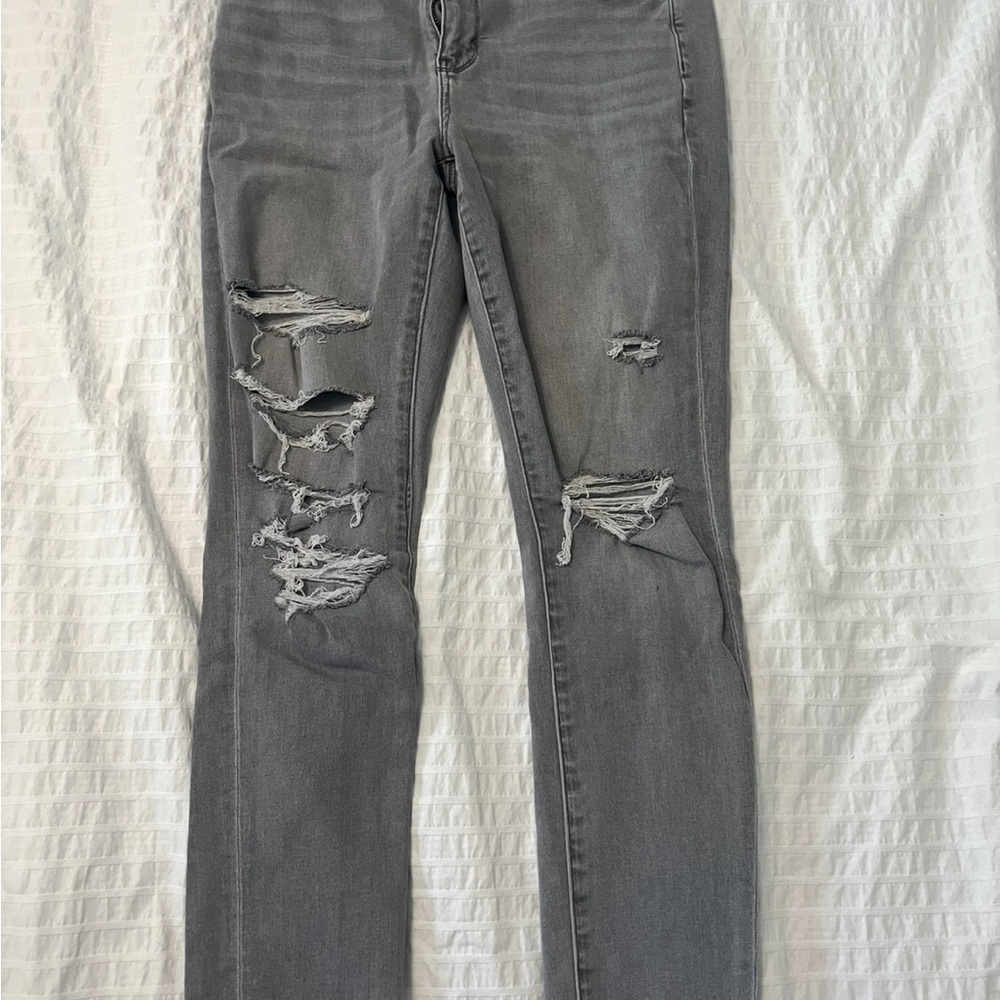 American Eagle Outfitters Gray Distressed Skinny Jeans